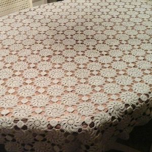 Ecru/Beige Rectangle Crocheted Tablecloth
